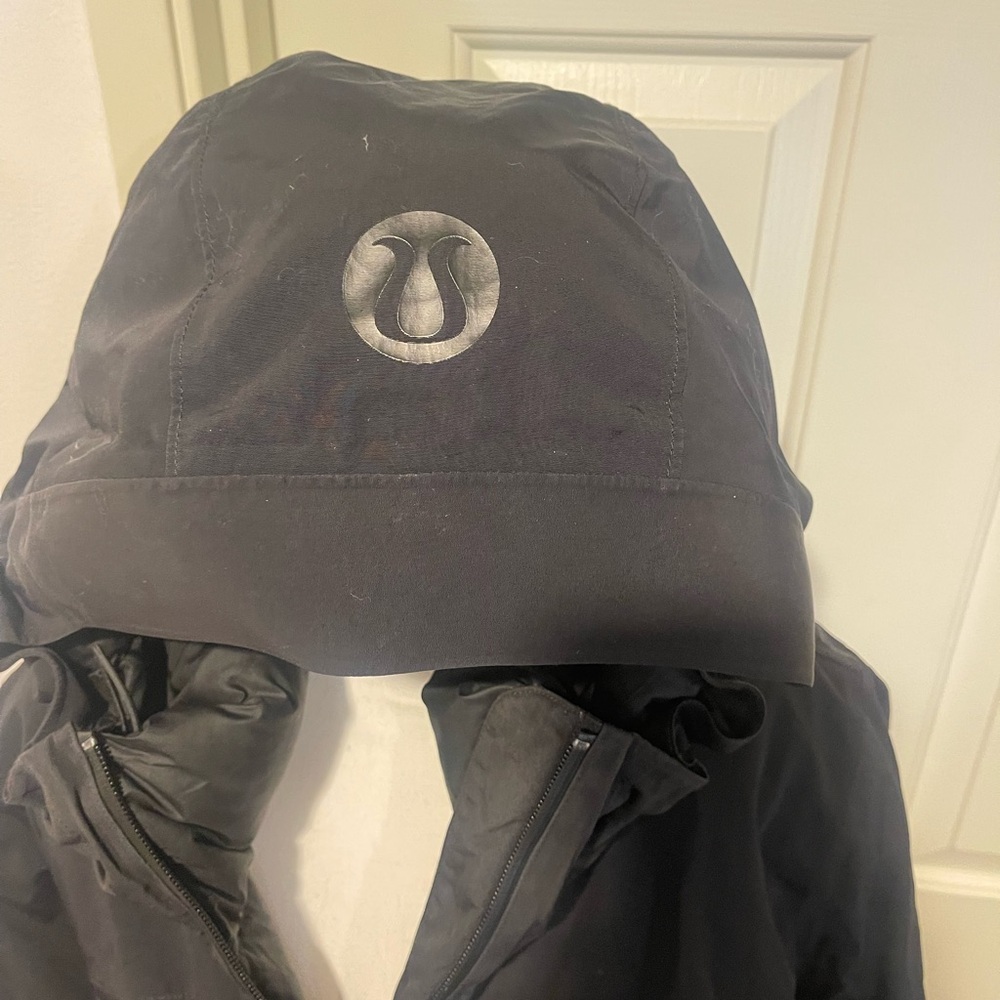 LULU LEMON WARRIOR JACKET